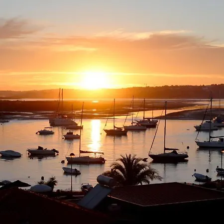 Homem De Ferro Алвор